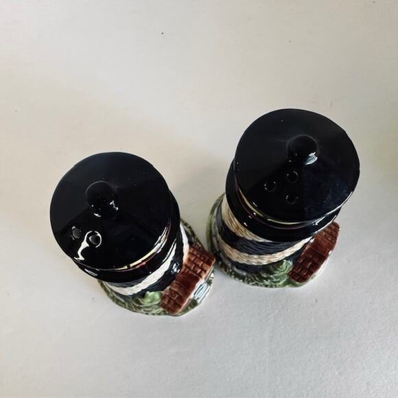 CKAO Lighthouse Salt & Pepper Shaker Set Ceramic 1960s Black/White/Red VTG - Picture 4 of 8